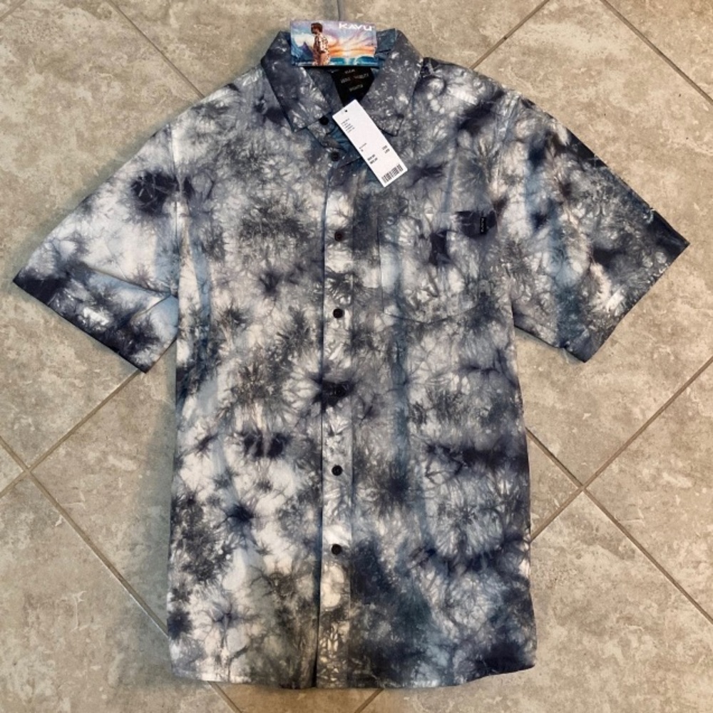 Kavu - Urban Outfitters Short Sleeved Collard Shirt